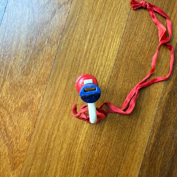 Vintage (1940s?) Bugle Boy Toy Trumpet Whistle - Picture 5 of 8